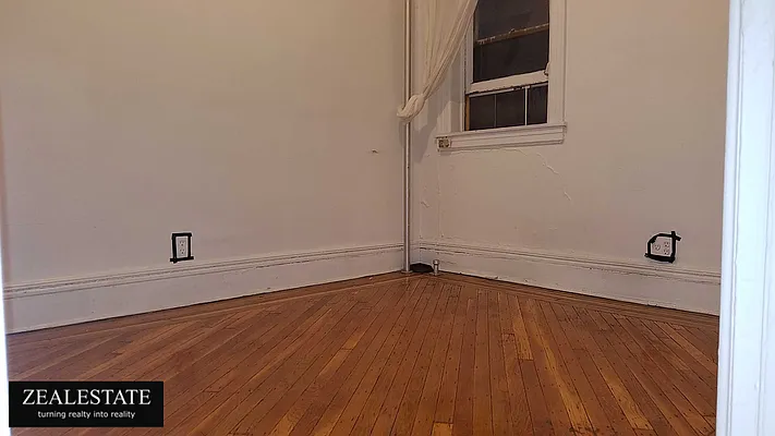 Rented by ZealEstate Group Inc | media 21