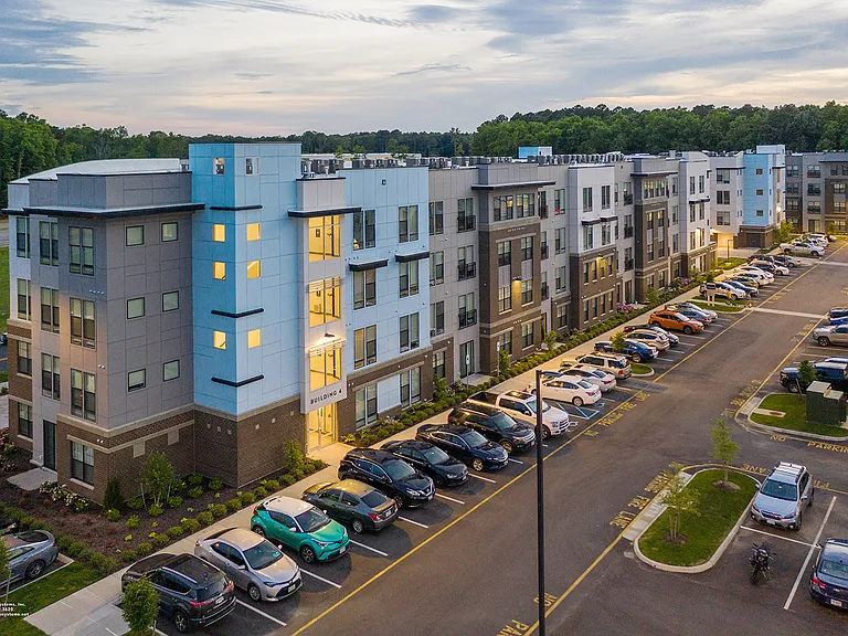 Lumen Apartments — Photo 41