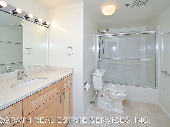 5th image of 1001 N Vermont St APT 406