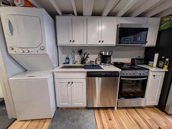 4th image of 321 S 12th St #2F