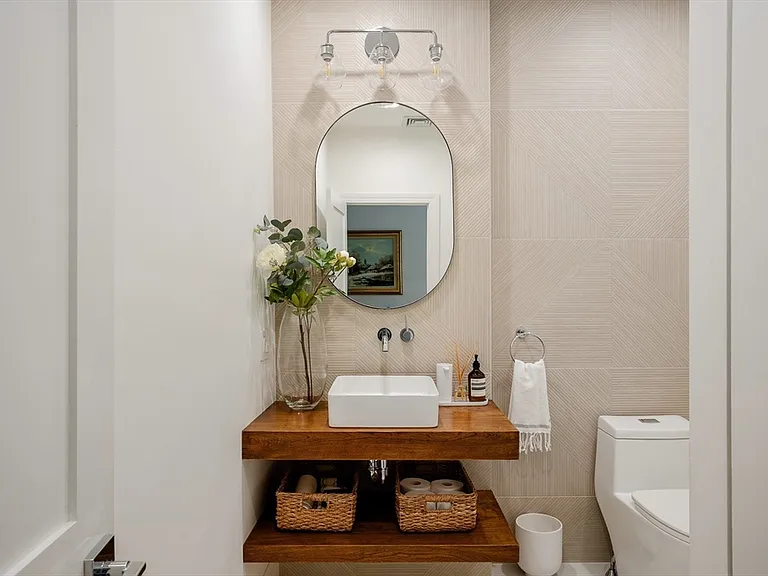 39 Cottage St #2 — Photo 10