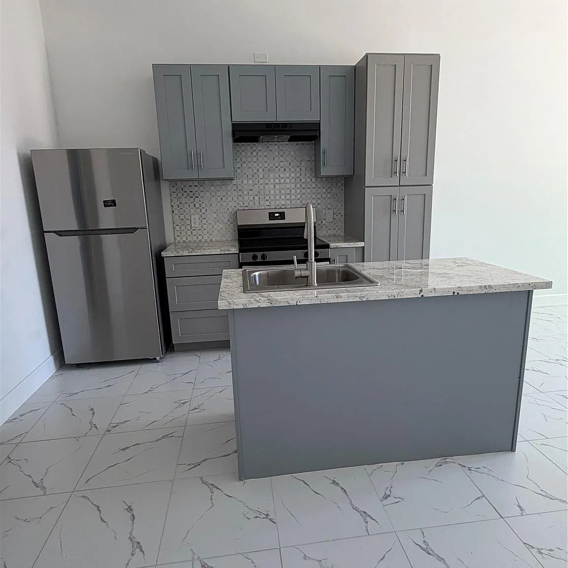 2 bed, 4.0 bath, 864 sqft, $1,250 — Photo 4