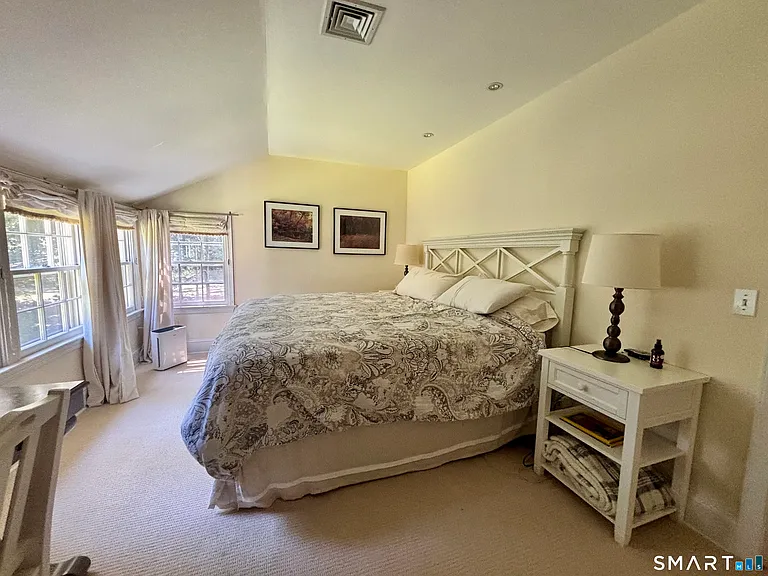 15 Timber Ln — Photo 25