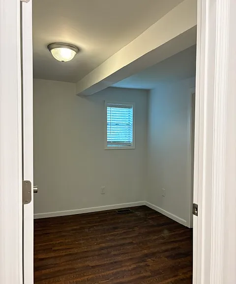 2520 Booker St — Photo 2