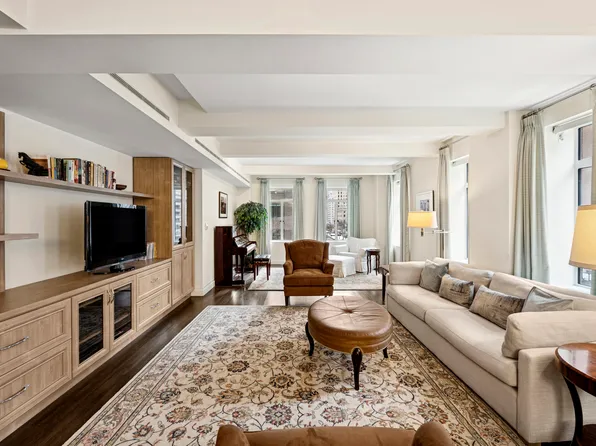 737 Park Avenue image 1 of 10