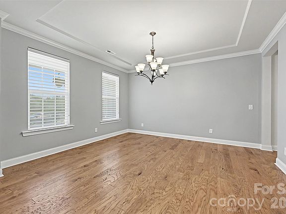 5th image of 17306 Saranita Ln