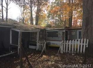 813 Fairview Dr, Mount Holly, NC 28120