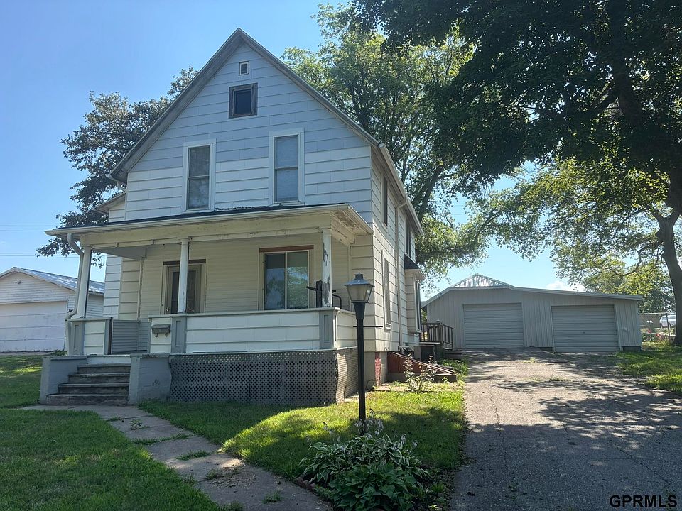 1st image of 405 Davis St