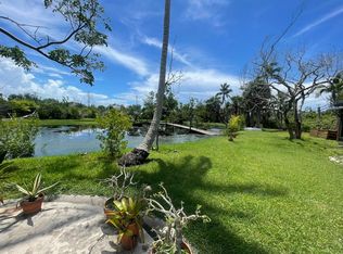 1215 Periwinkle Way, Sanibel, FL 33957