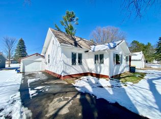 113 E Maple St, Eagle River, WI 54521