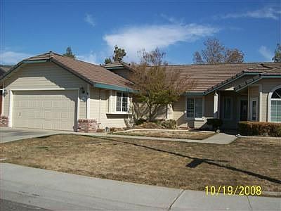 1st image of 329 Emerald Oak Dr