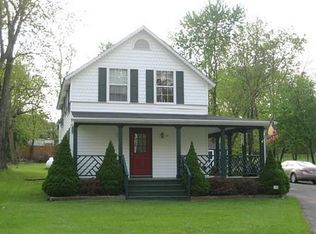 18 N Bridge St, Round Hill, VA