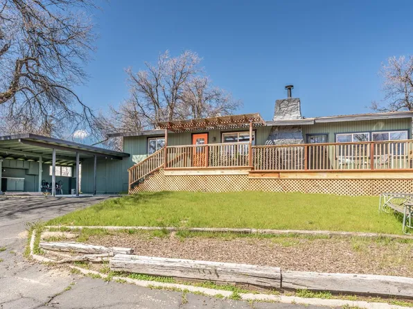 42909 Country Club Dr W, Oakhurst, CA 93644