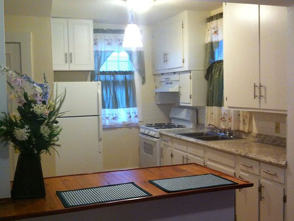 4th image of 319 Glenwood Ave