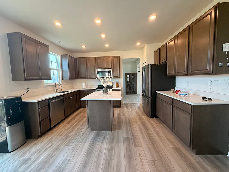 2411 Fairfield Ave — Photo 12