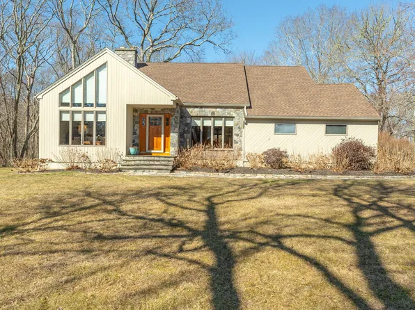 1 Wequetequock Passage, Stonington, CT 06379