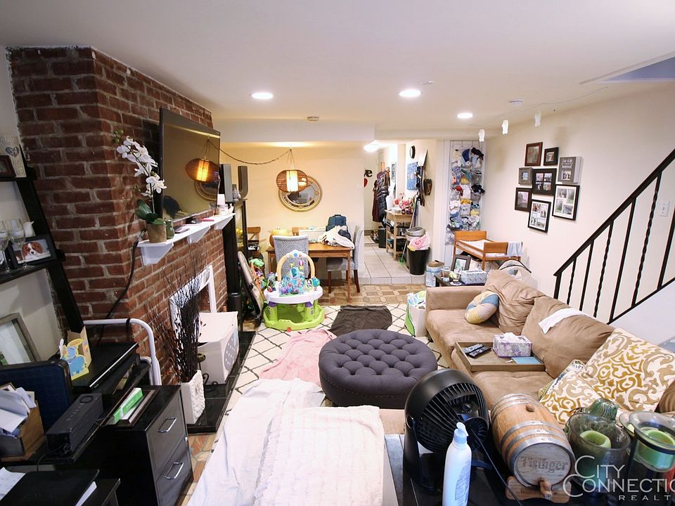 1st image of 60 W 84th St APT Gdx