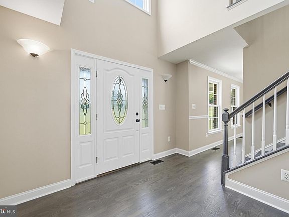 5th image of 5325 Hollow Tree Ln