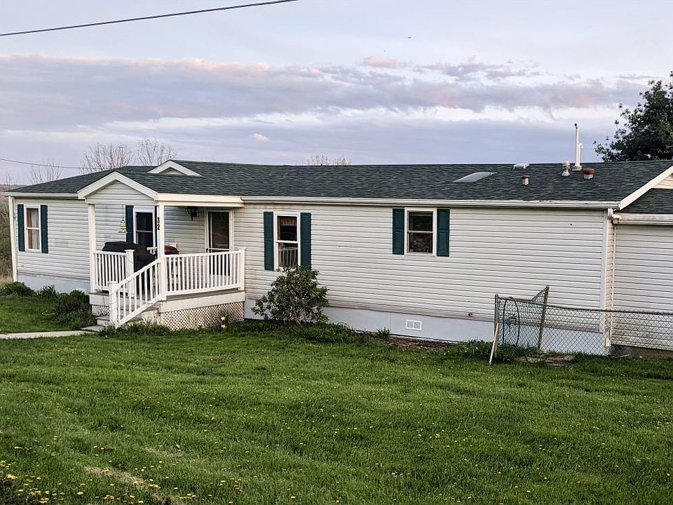 1st image of 32 Paxton Ln