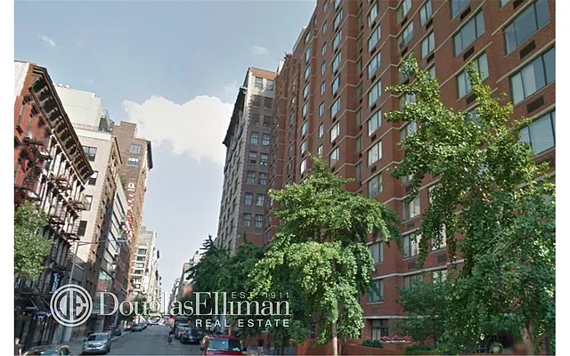 Rented by Douglas Elliman | media 17