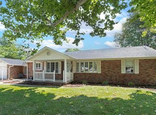 102 S Beckemeyer Rd, Bartelso, IL 62218