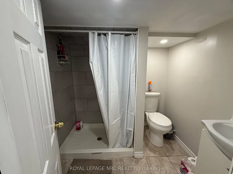 5715 Highland Ave #LOWER — Photo 12