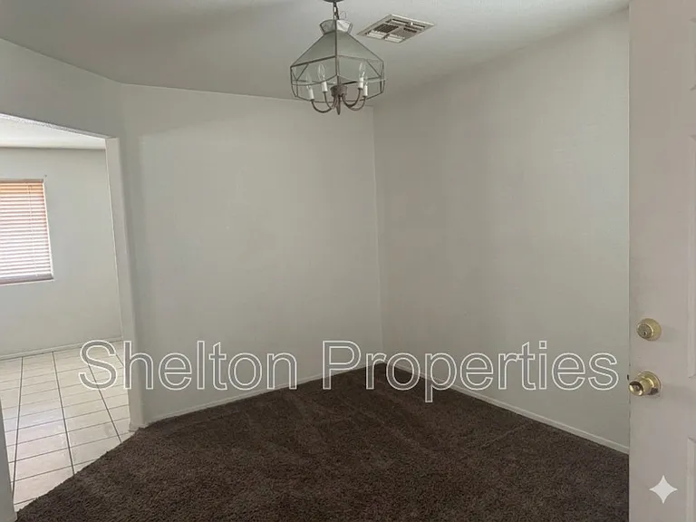 7391 W Solano Dr N — Photo 11