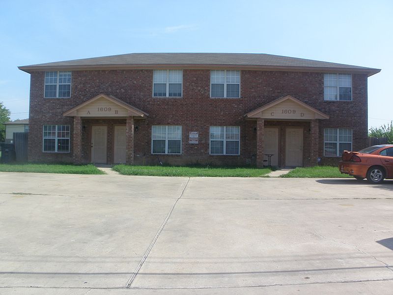1st image of 1609 Van Zanten Dr APT D
