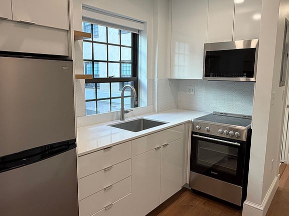 2nd image of 1201 Massachusetts Ave #210