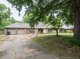 6138 E 53rd St, Tulsa, OK 74135