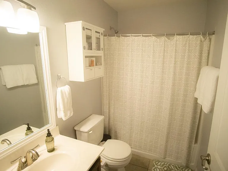 5209 English Glade Dr — Photo 12