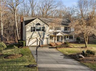 90 Signal Ridge Way, East Greenwich, RI 02818