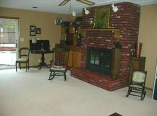 26913 Southwood Ln, Olmsted Township, OH 44138