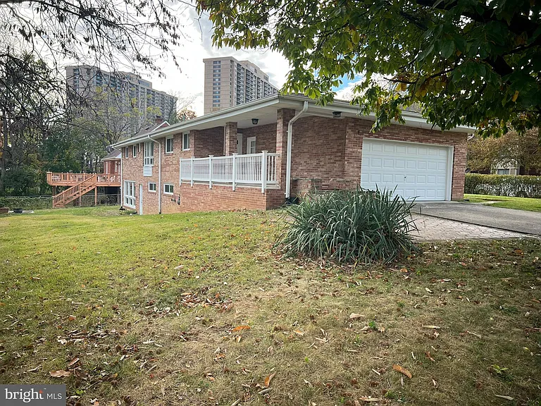 3601 S 14th St — Photo 59