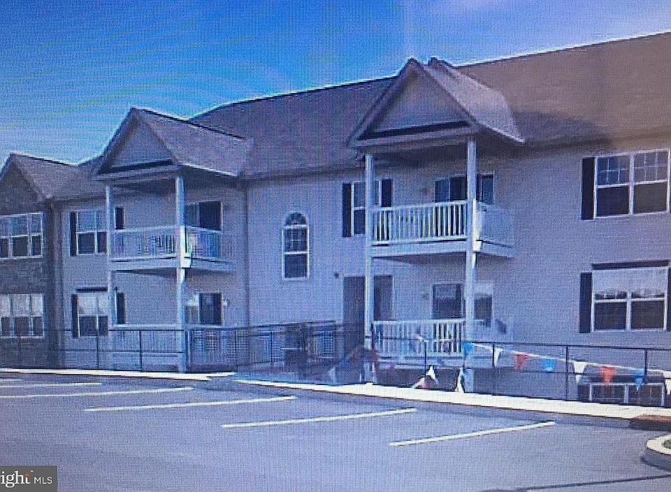 1st image of 242-D N 2nd St #242D