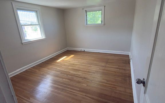 5th image of 6000 Hasbrook Ave Floor 2