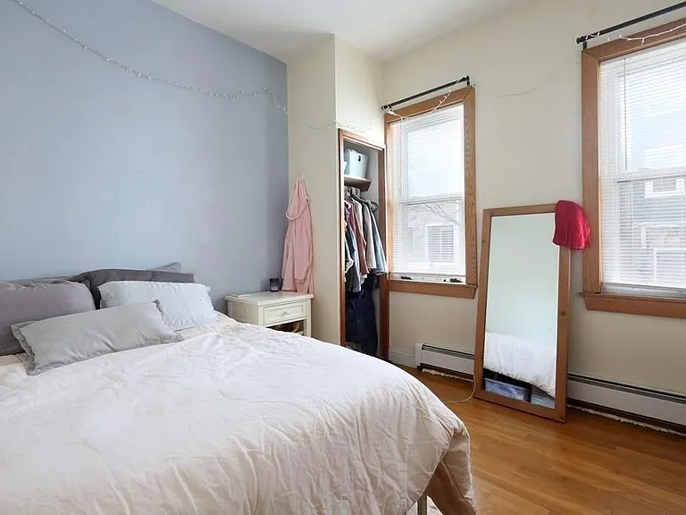 281 E St #1 — Photo 8