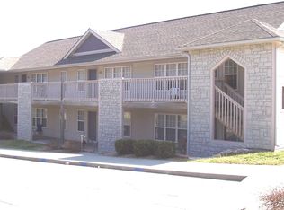 Country Club Apartments, Lawrence, KS 66049