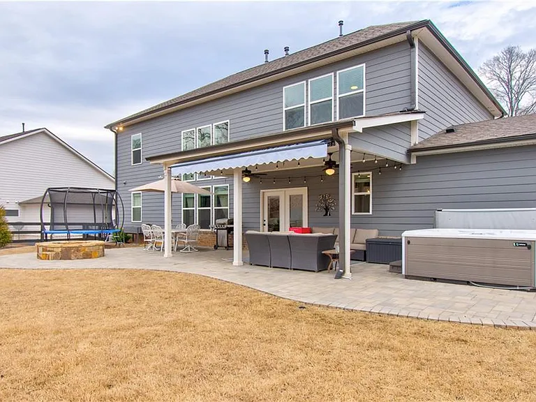 409 Carmichael Cir — Photo 29