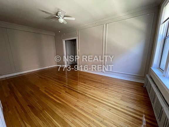 4th image of 1363 W Estes Ave #U
