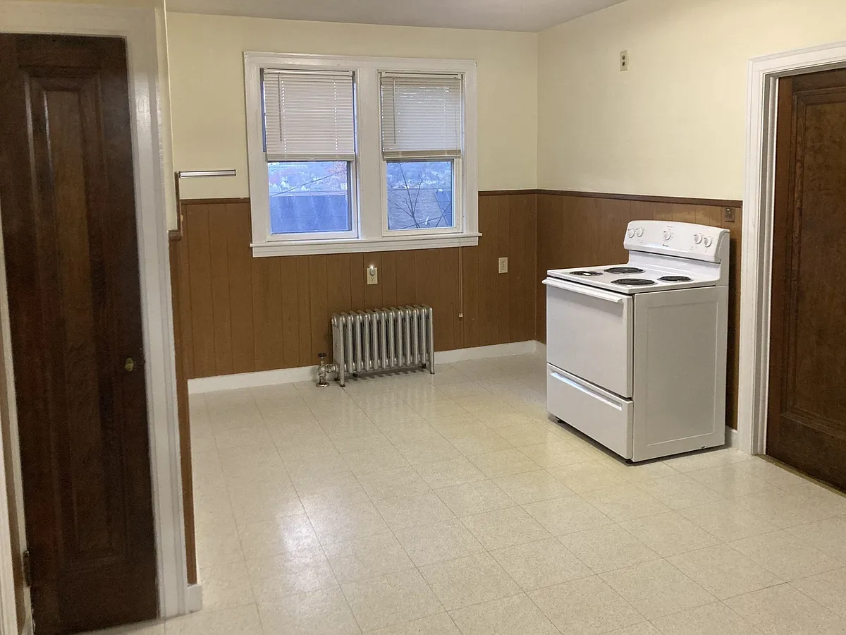 Building Photo - 109 Green Hill Pkwy #1