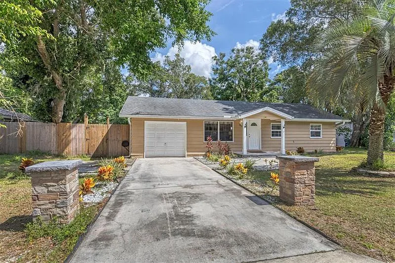 2921 Stoneland Ln, Sarasota, FL 34231 | Zillow