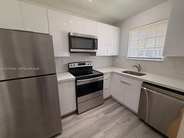2054 NE 167th St #3-122 — Photo 14