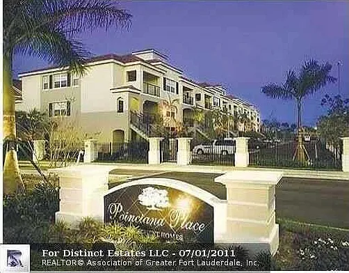 3 bed, 2.0 bath, 1240 sqft, $3,200 — Photo 3