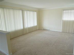 5th image of 7850 August Ave