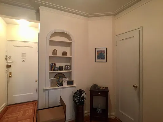 Rented by Sovereign Associates | media 9