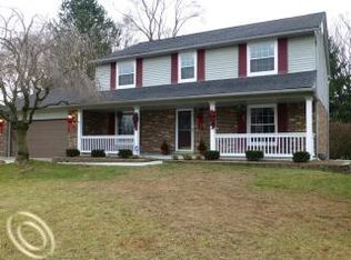 42441 Ravina Ln, Northville, MI 48168