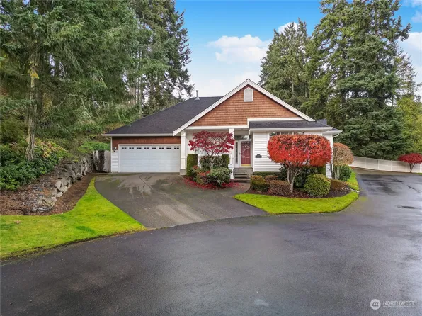 5610 61st Avenue W, University Place, WA 98467