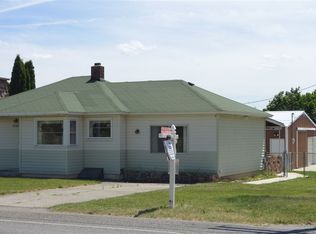 10104 E Upriver Dr, Spokane, WA 99206