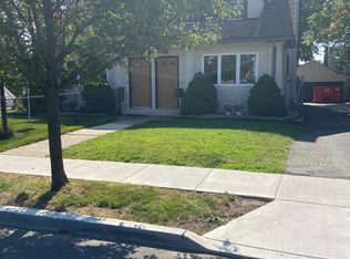 545 Brookline Blvd, Havertown, PA 19083